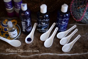 1 Spoon White Magic + 2 Spoons of Amplify Shampoo